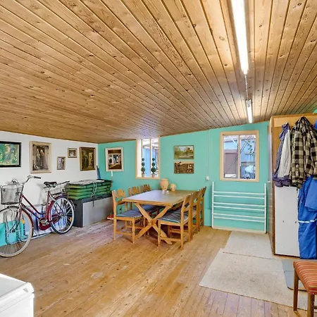 Awesome In With 3 Bedrooms