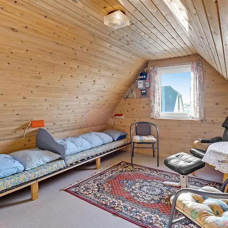 Awesome In With 3 Bedrooms Ulfborg